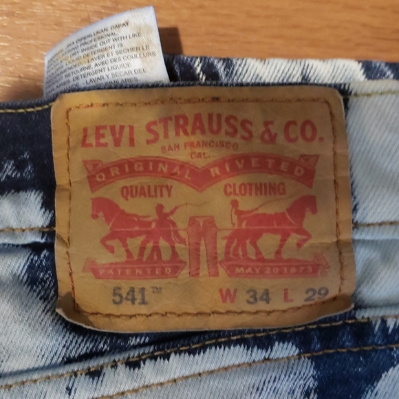 Men's Levi Strauss Jeans - Picture 3 of 4